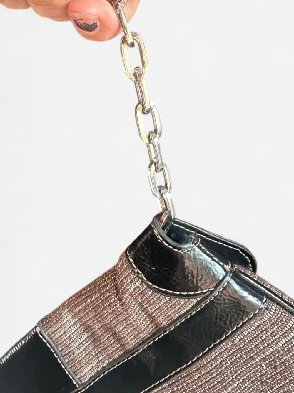 Vintage 2000s Merona Taupe and Black Shoulder Bag with Buckle and Chain Strap - Picture 7 of 8